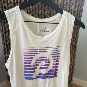 Peloton purple logo tank M